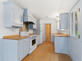 289 E Main Street, Centerport NY 11721