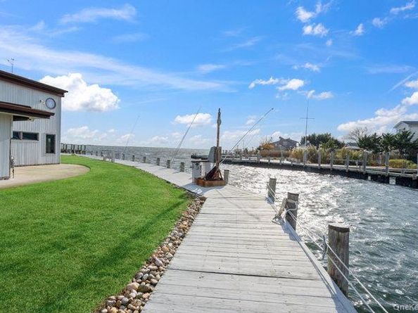 49 S Bay Avenue, Amityville NY 11701