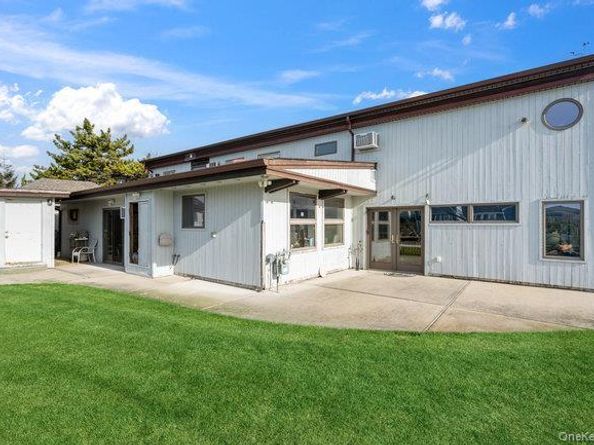 49 S Bay Avenue, Amityville NY 11701