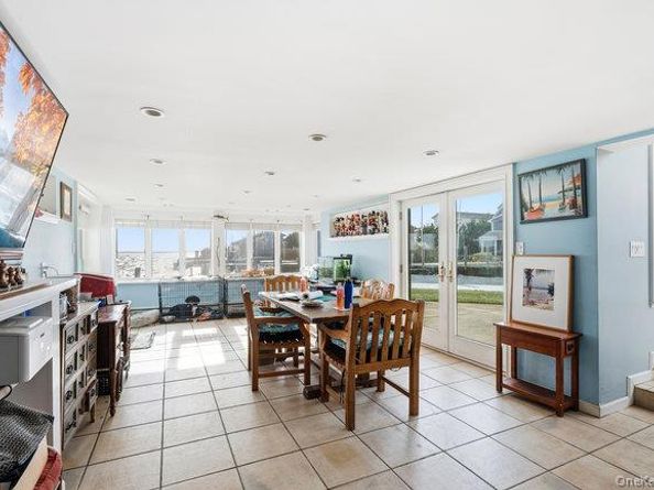 49 S Bay Avenue, Amityville NY 11701