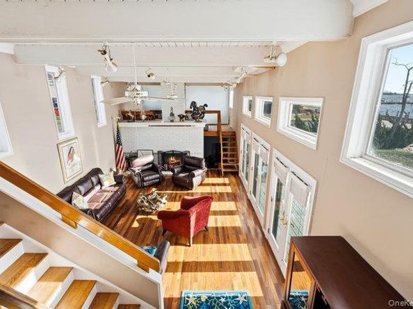 49 S Bay Avenue, Amityville NY 11701