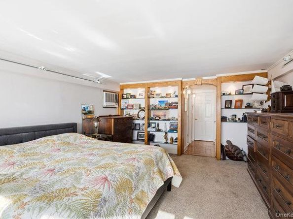 49 S Bay Avenue, Amityville NY 11701