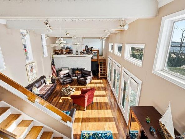 49 S Bay Avenue, Amityville NY 11701