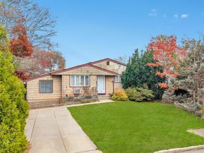 13 W 15th Street, Deer Park NY 11729