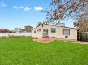 13 W 15th Street, Deer Park NY 11729