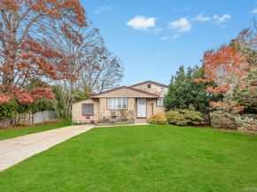 13 W 15th Street, Deer Park NY 11729