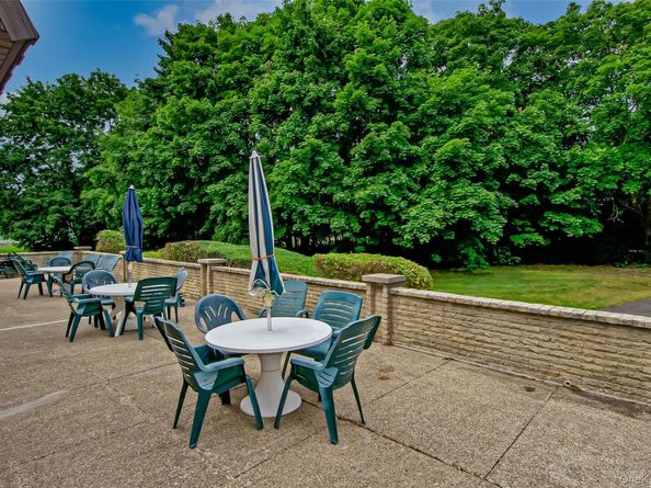 705 Cabot Court W, Saint James NY 11780