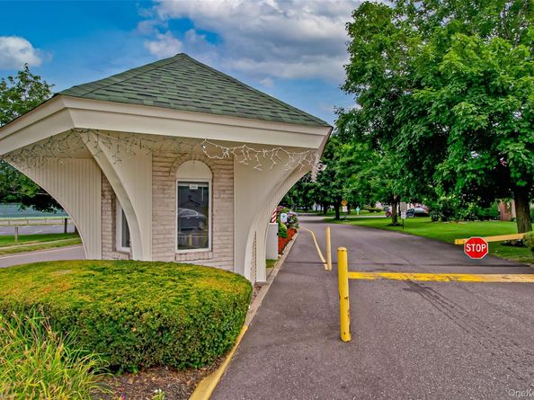 705 Cabot Court W, Saint James NY 11780