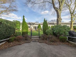 705 Cabot Court W, Saint James NY 11780