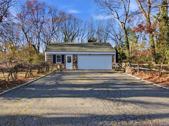 8 Old Wood Road, Stony Brook NY 11790