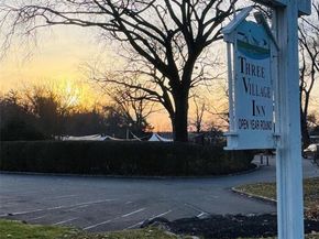 8 Old Wood Road, Stony Brook NY 11790