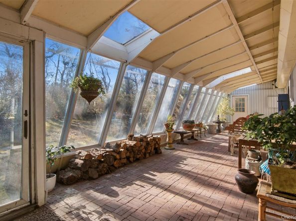 8 Old Wood Road, Stony Brook NY 11790