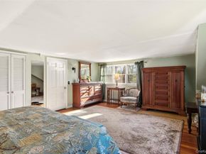 8 Old Wood Road, Stony Brook NY 11790