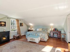 8 Old Wood Road, Stony Brook NY 11790