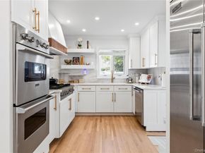 4 Long Ridge Road, Plainview NY 11803