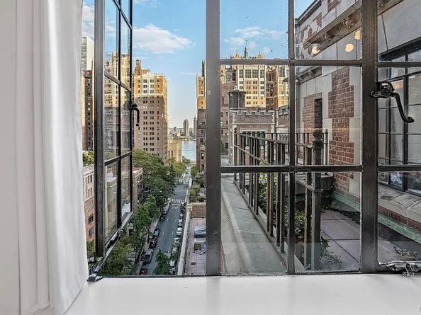 304 E 41st Street 1503A, New York (Manhattan) NY 10017