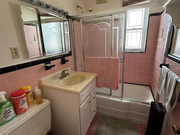 19929 26th Avenue, Flushing NY 11358