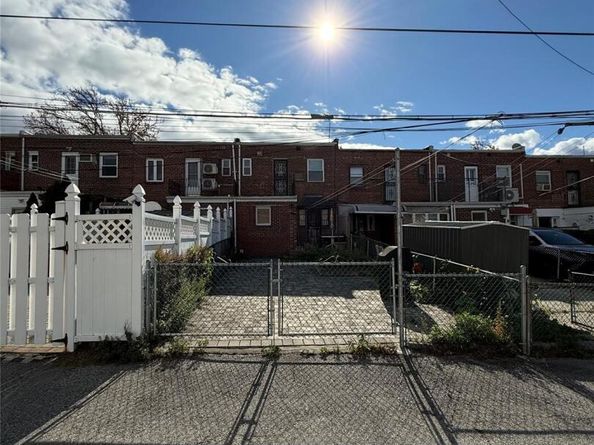 19929 26th Avenue, Flushing NY 11358