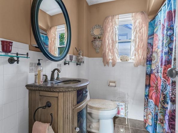 58 Chestnut Street, Lynbrook NY 11563