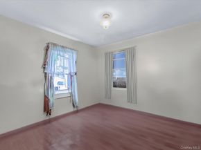 58 Chestnut Street, Lynbrook NY 11563