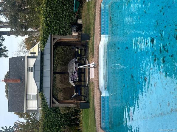 2657 Wilson Avenue, Bellmore NY 11710