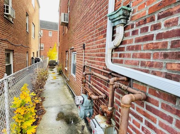 1194 Lydig Avenue, Bronx NY 10461