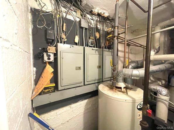 1194 Lydig Avenue, Bronx NY 10461