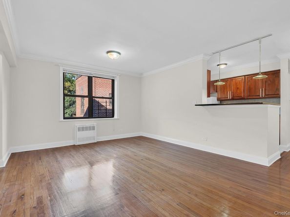 295 Bennett Avenue 8G, New York (Manhattan) NY 10040