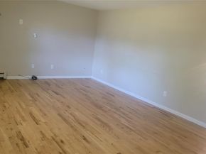 80-82 Laurel blvd, Ronkonkoma NY 11779