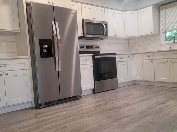 80-82 Laurel blvd, Ronkonkoma NY 11779