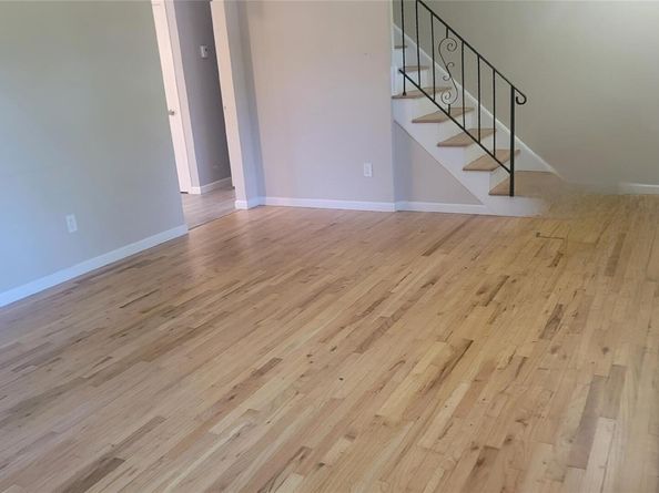 80-82 Laurel blvd, Ronkonkoma NY 11779