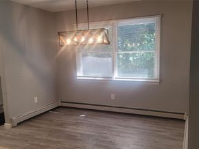 80-82 Laurel blvd, Ronkonkoma NY 11779