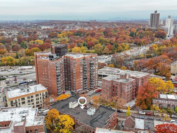 139-06 Pershing Crescent 1G, Briarwood NY 11435