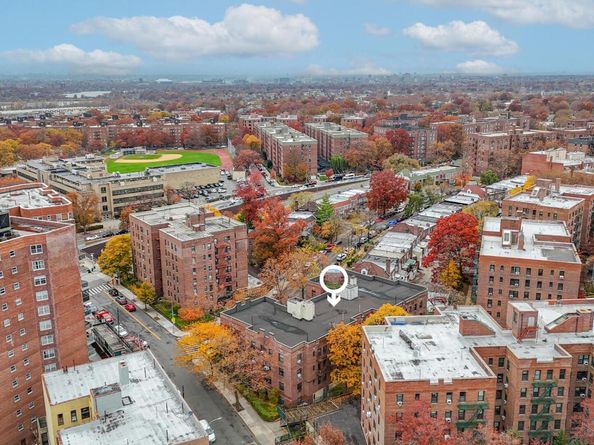 139-06 Pershing Crescent 1G, Briarwood NY 11435