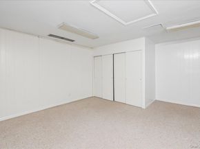 17-09 215 Street TH45, Bayside NY 11360