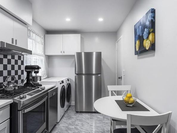 217-24 121 Avenue, Cambria Heights NY 11411