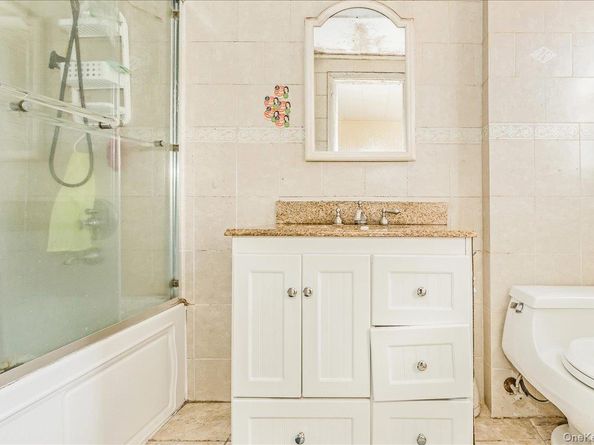 1683 Stewart Avenue, New Hyde Park NY 11040