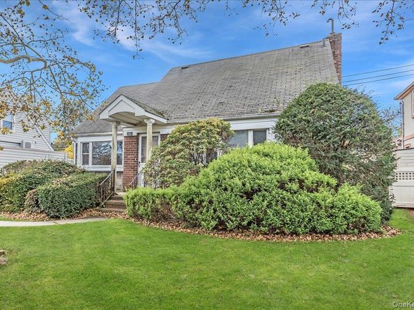 1683 Stewart Avenue, New Hyde Park NY 11040