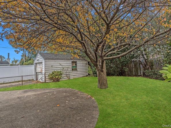 1683 Stewart Avenue, New Hyde Park NY 11040