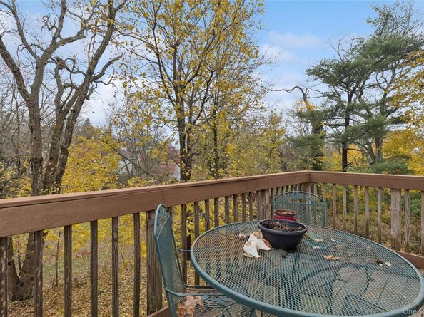 31 Amityville Road, Sound Beach NY 11789