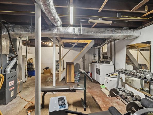 31 Amityville Road, Sound Beach NY 11789