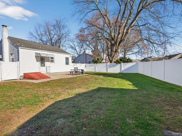 6 Glenda Drive, West Babylon NY 11704