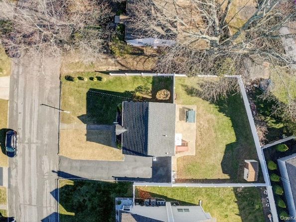 6 Glenda Drive, West Babylon NY 11704