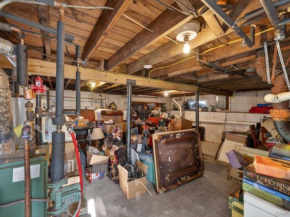 6 Glenda Drive, West Babylon NY 11704