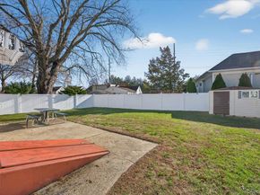 6 Glenda Drive, West Babylon NY 11704