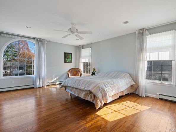 89 Nottingham Road, Manhasset Hills NY 11040