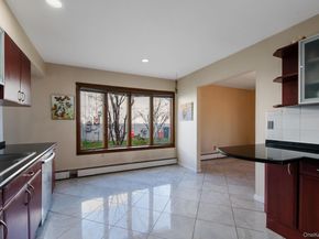 89 Nottingham Road, Manhasset Hills NY 11040