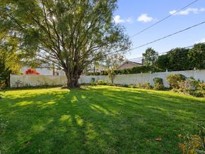 89 Nottingham Road, Manhasset Hills NY 11040