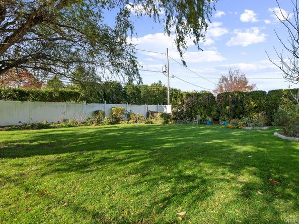 89 Nottingham Road, Manhasset Hills NY 11040