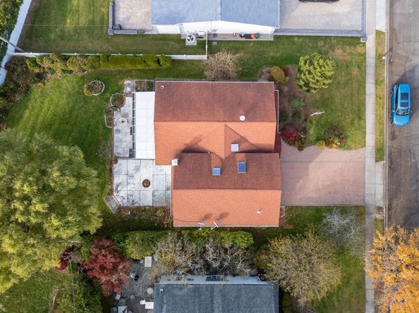 89 Nottingham Road, Manhasset Hills NY 11040